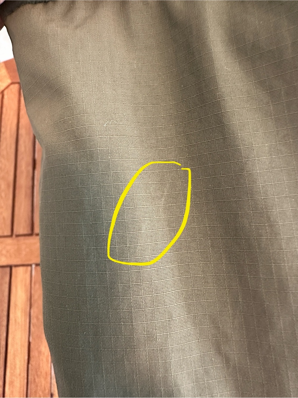 Uniqlo Multi Pocket Shoulder Bag in Olive - Picture 6 of 11